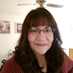 Meet your Posher, Denise